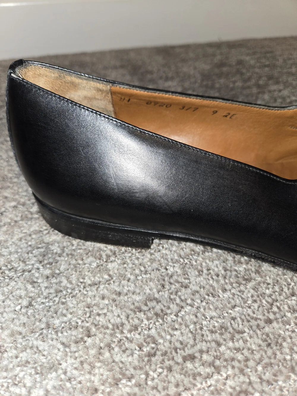Salvatore Ferragamo Men's Black Leather Tassel SlipOn Loafer 9 EE Classic Luxury